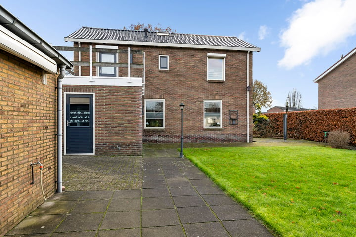 Bekijk foto 35 van Berkenstraat 18