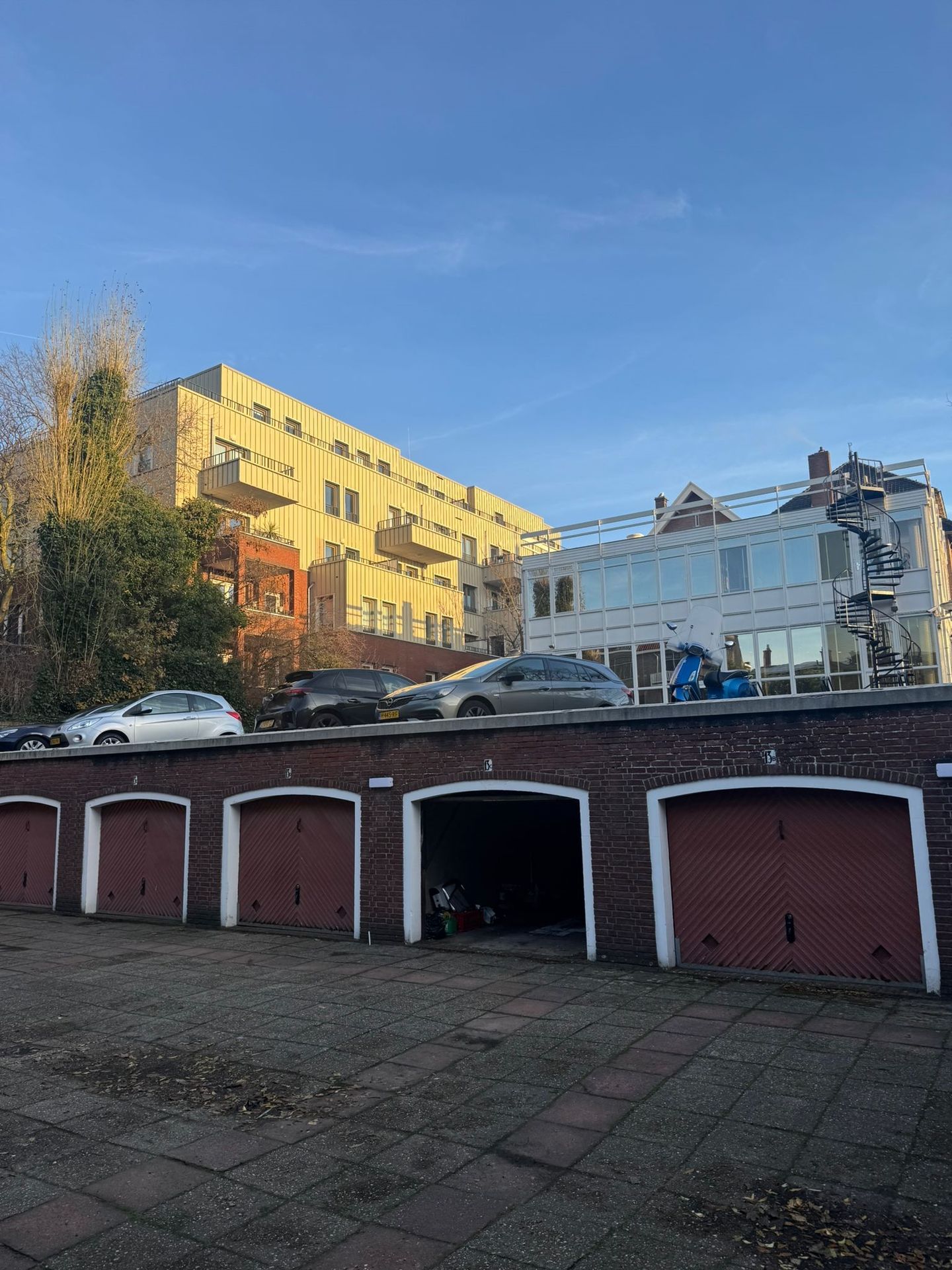 Foto 4 van Johan van Oldenbarneveltlaan 13-C