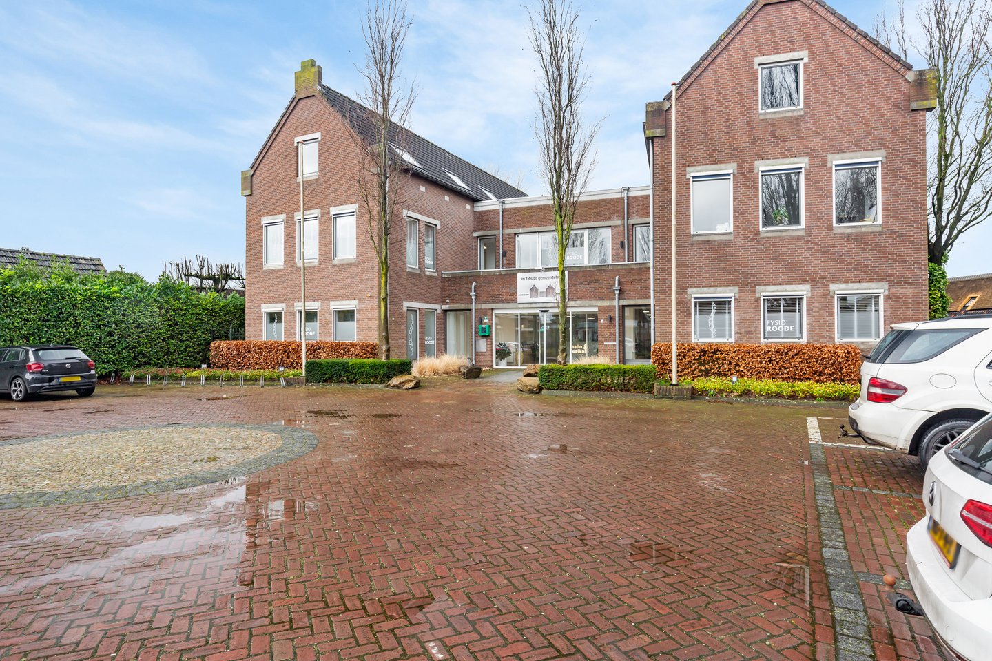 View photo 2 of Burgemeester van Erpstraat 4