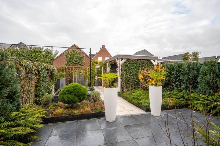 Foto 4 van Suzannaweg 62