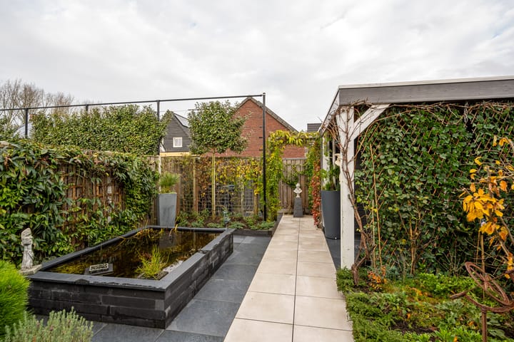 Foto 33 van Suzannaweg 62