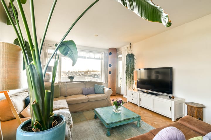 Foto 6 van Eikensteinstraat 15