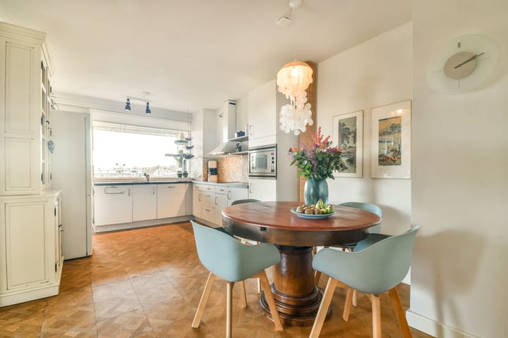 Foto 10 van Eikensteinstraat 15