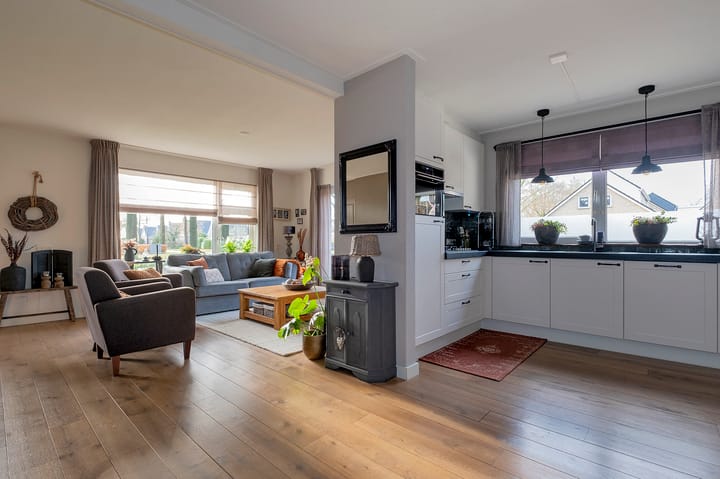 Foto 26 van Spoorstraat 9