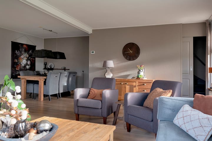 Foto 30 van Spoorstraat 9