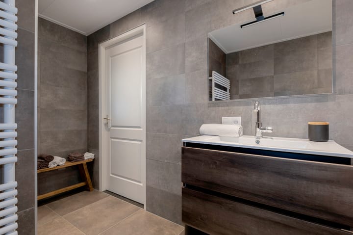 Foto 41 van Spoorstraat 9