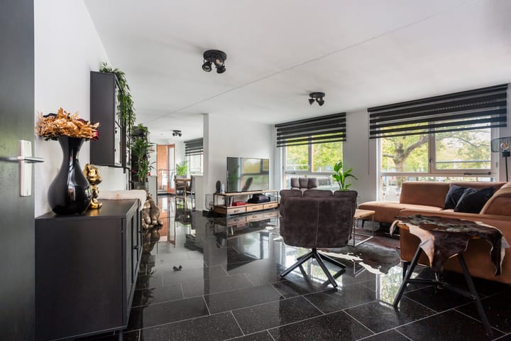 Foto 8 van Bloemfonteinstraat 8-C