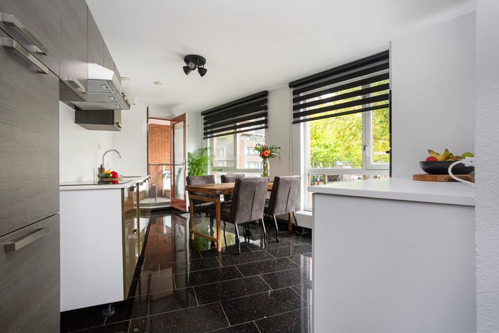 Foto 12 van Bloemfonteinstraat 8-C