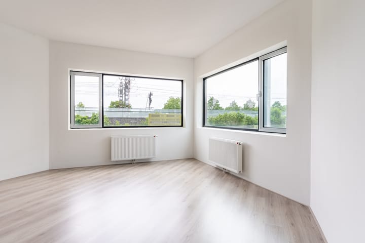 Foto 8 van Louis Armstrongweg 56-K