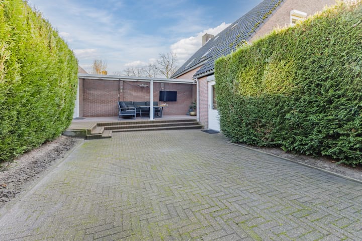 Foto 28 van Burgemeester Magneestraat 55-A