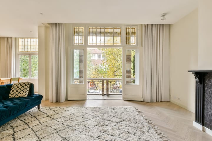 Photo 7 of De Lairessestraat 104-1