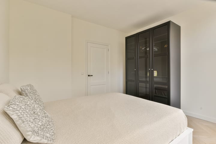 Photo 18 of De Lairessestraat 104-1