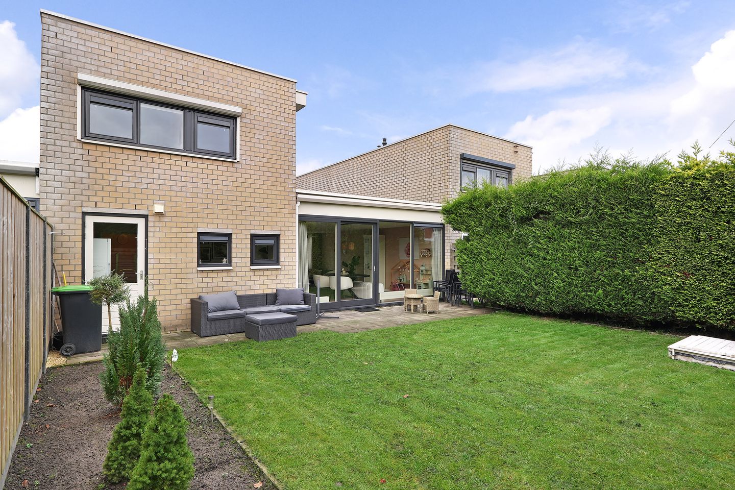 Foto 1 van Suze Groeneweglaan 59