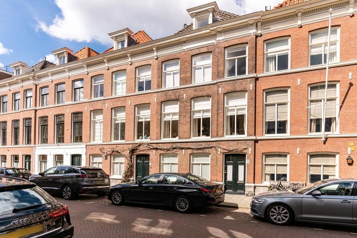 Bekijk foto 33 van Celebesstraat 19