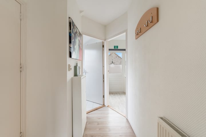 Foto 13 van Van Oldenbarneveldweg 1-C