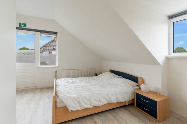 Foto 17 van Van Oldenbarneveldweg 1-C