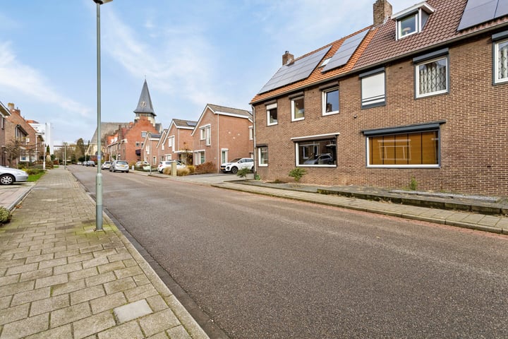 View photo 3 of Sint Hubertusstraat 27