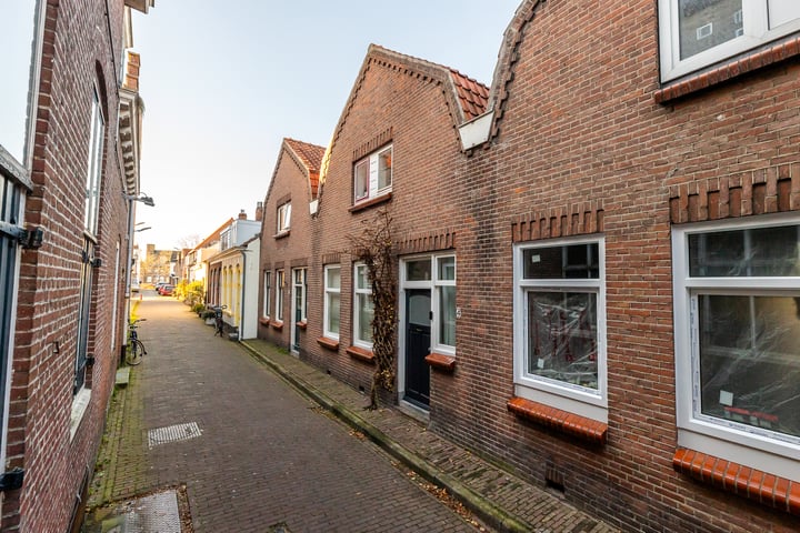 Bekijk foto 22 van Schuttershofstraat 4