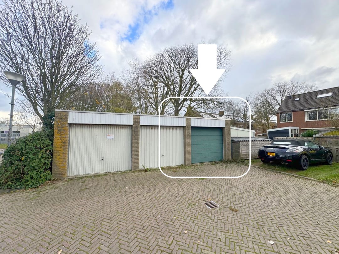 Photo 2 of Roosjesweg 1-M