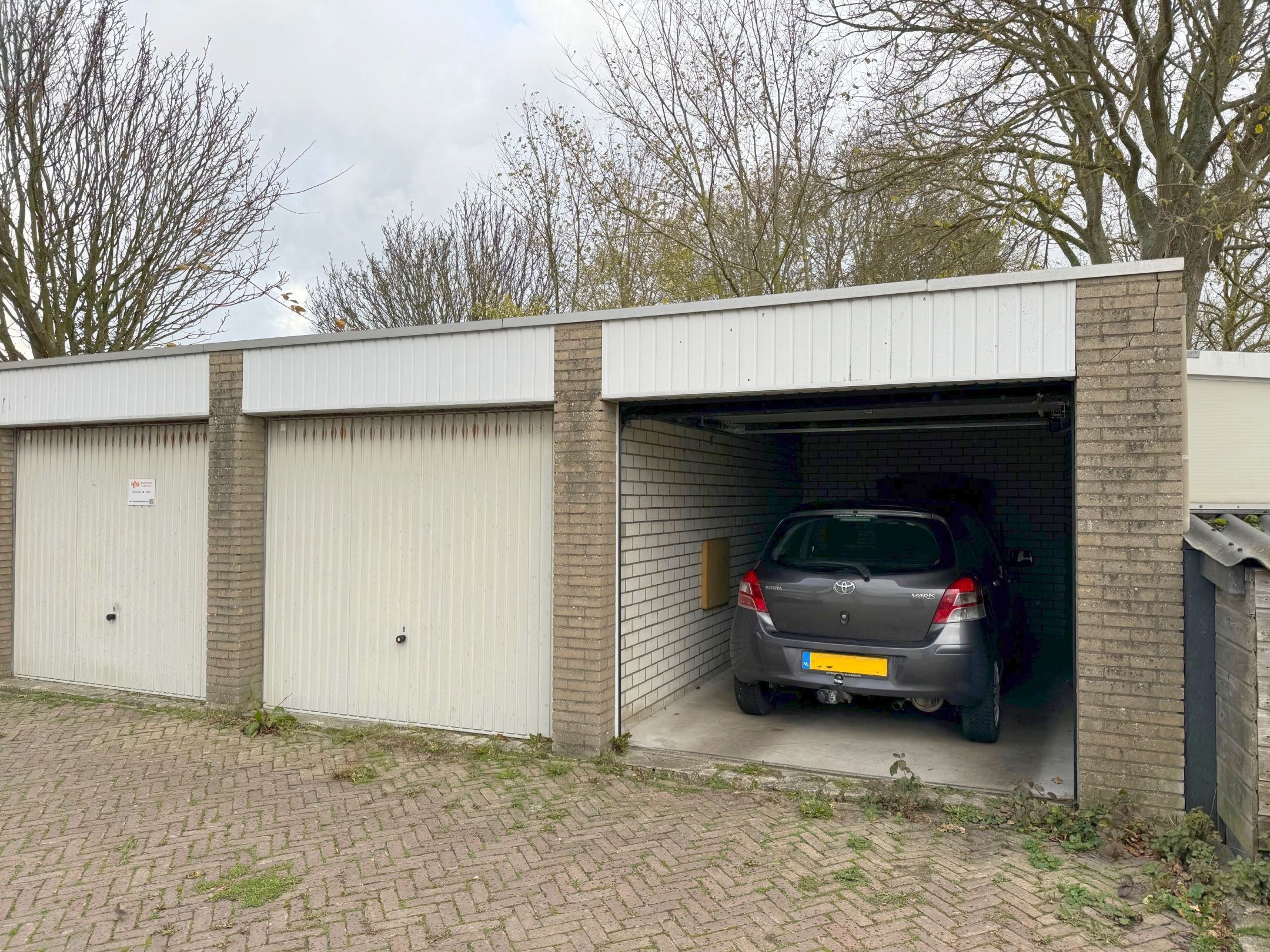 Photo 3 of Roosjesweg 1-M