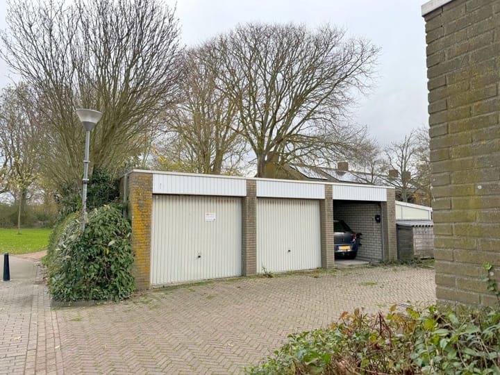 Photo 5 of Roosjesweg 1-M