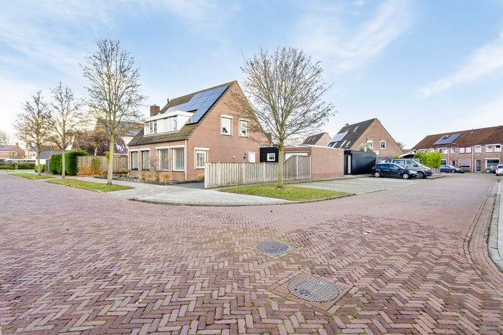 Bekijk foto 46 van Prins Clausstraat 16