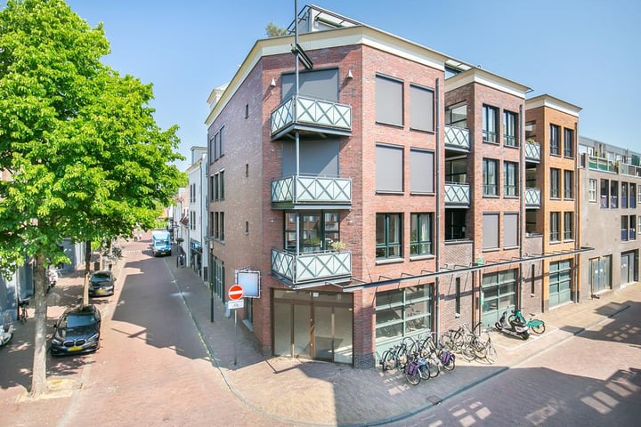 View photo 1 of Kreupelstraat 10