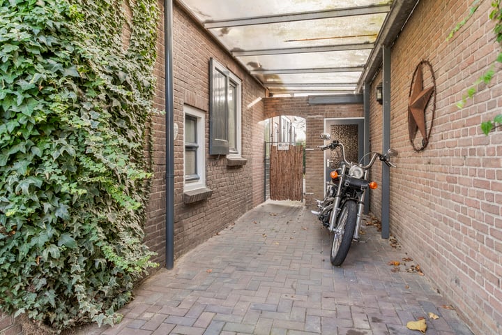 Bekijk foto 39 van Kerkstraat 2