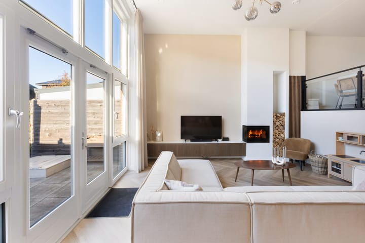 Foto 12 van Boterbloem 17