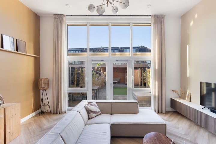 Foto 18 van Boterbloem 17