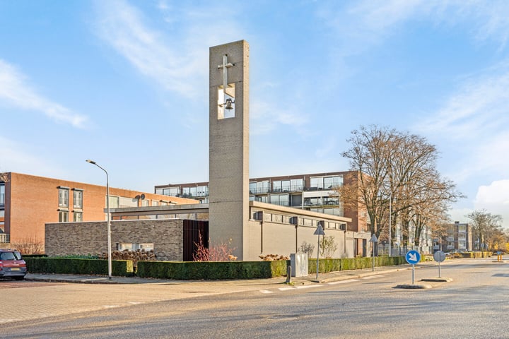 Bekijk foto 42 van van der Duyn van Maasdamstraat 81