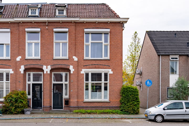 Bekijk foto 1 van Wierdensestraat 82