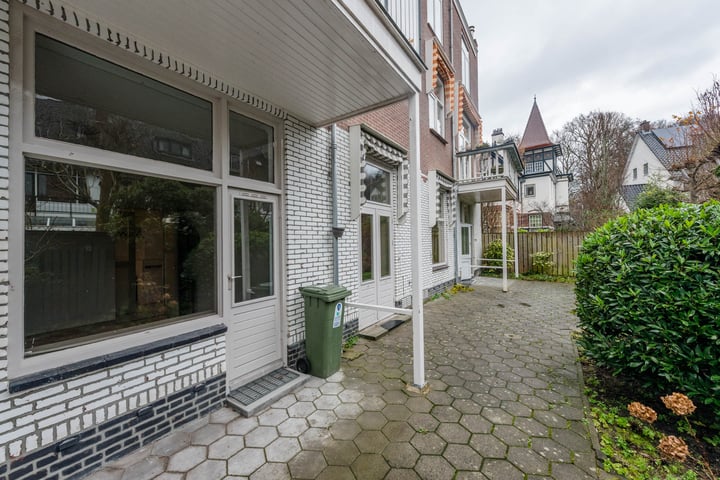 Bekijk foto 31 van Zomerluststraat 5