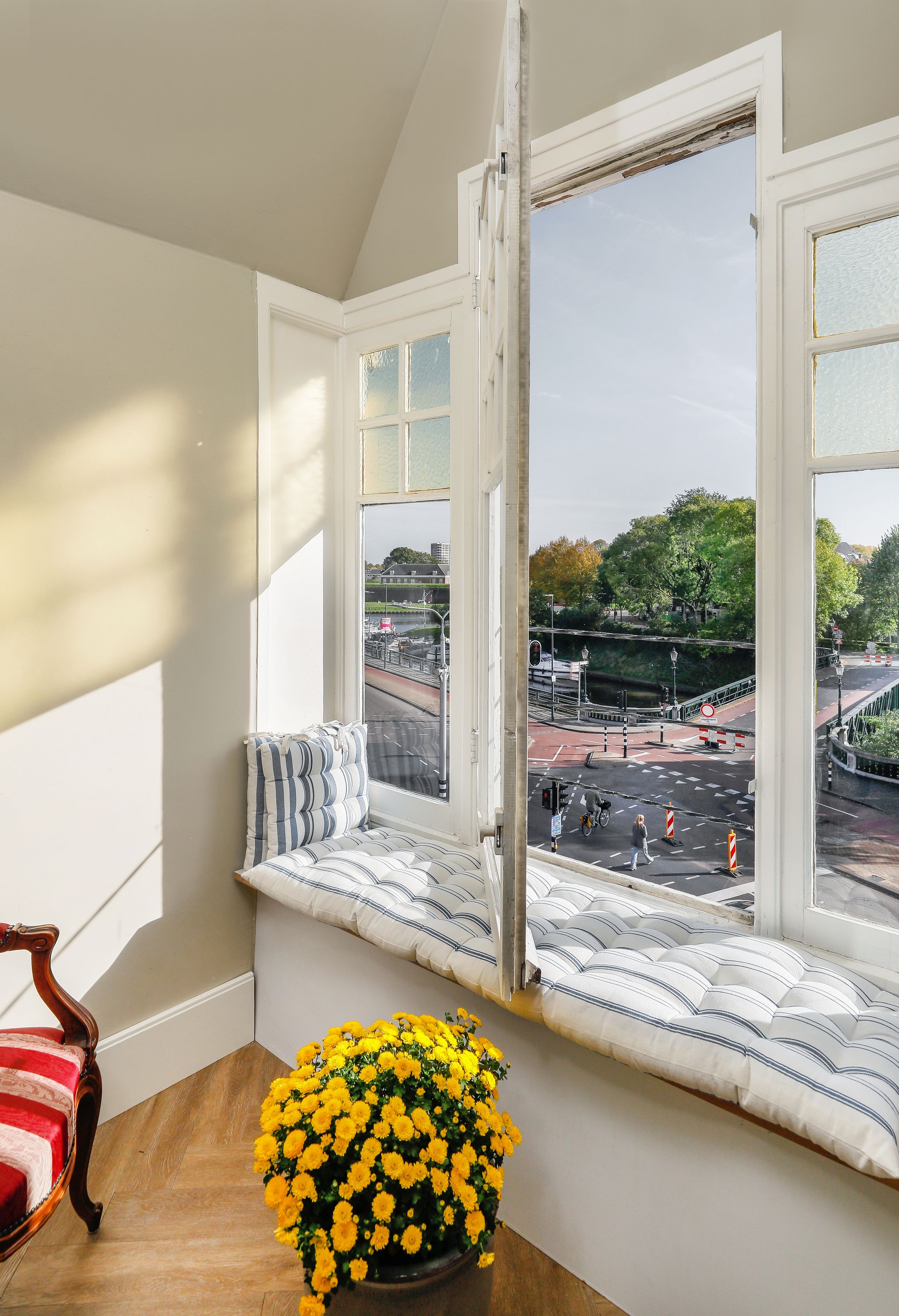 Foto 39 van Brugplein 2