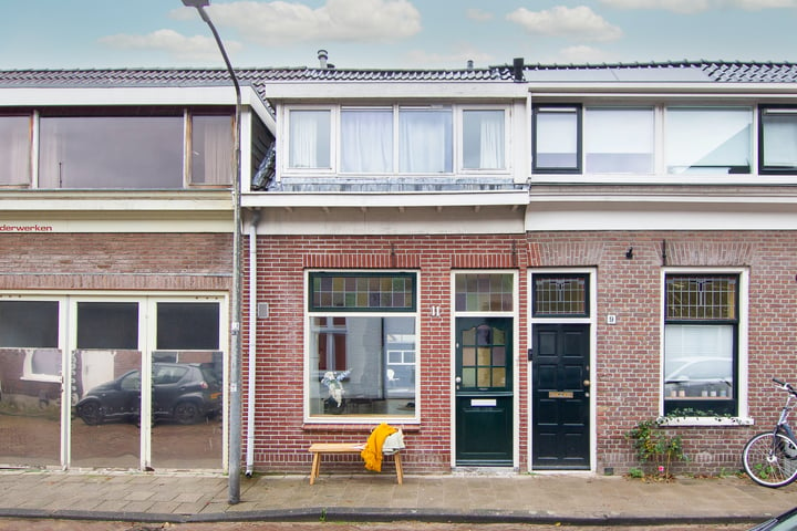 Bekijk foto 1 van Jan Steenstraat 11