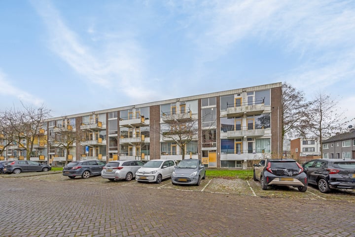 View photo 21 of Zoutmanstraat 34