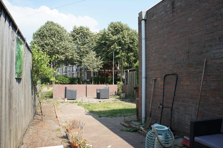 Photo 12 of Hertespoor 36