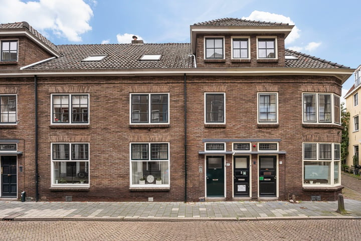 Bekijk foto 1 van Koestraat 9-2