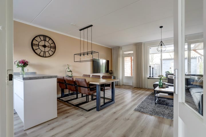 Foto 2 van Tichelaar 50