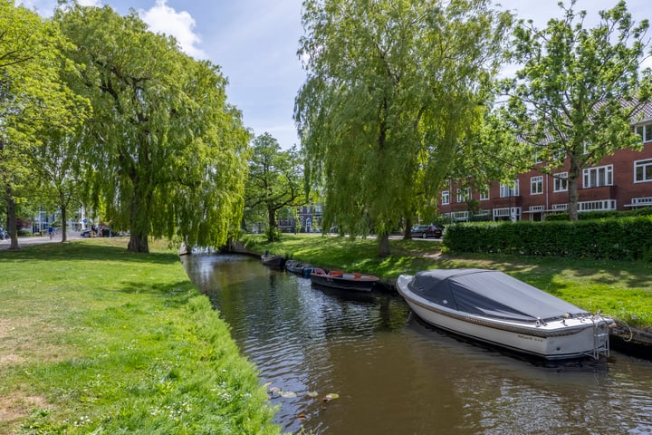 Bekijk foto 48 van Nicolaas van der Laanstraat 27-ZW