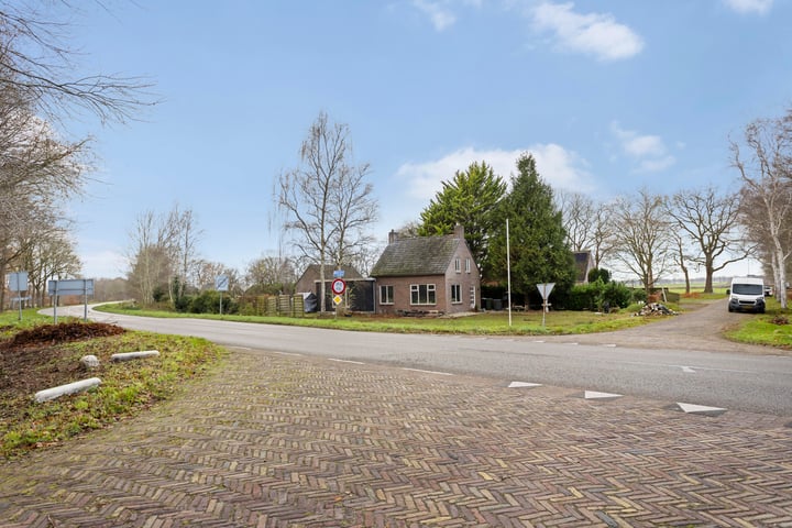 View photo 37 of Berkenlaan 3