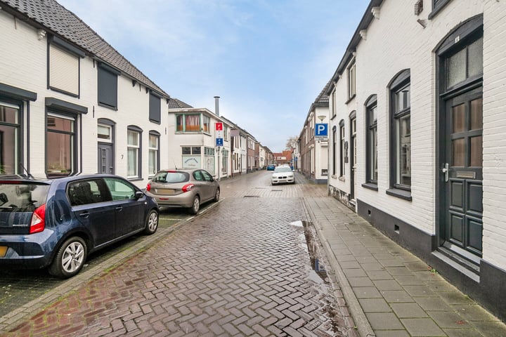 View photo 8 of Nieuwstraat 3