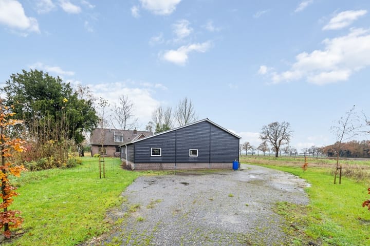 Foto 33 van Middelerstraat 11