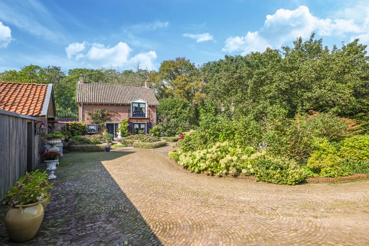 Photo 7 of Ooijmanlaan 16