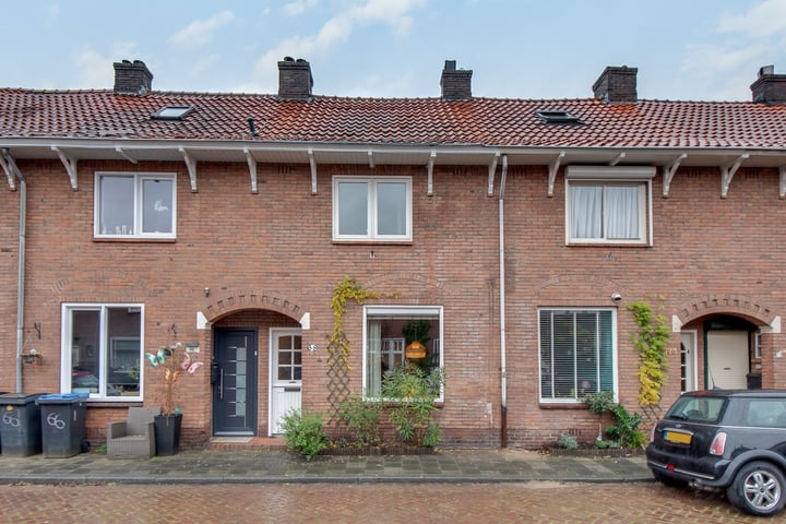 View photo 1 of Cederstraat 68