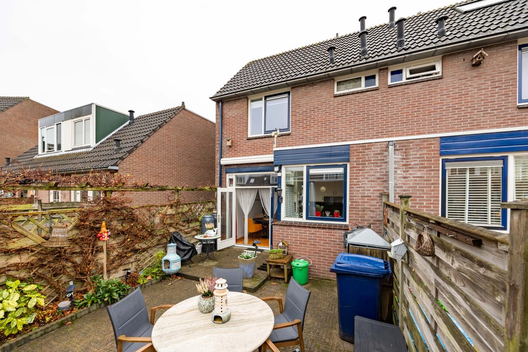 Photo 2 of Dr. A. Brediusstraat 19