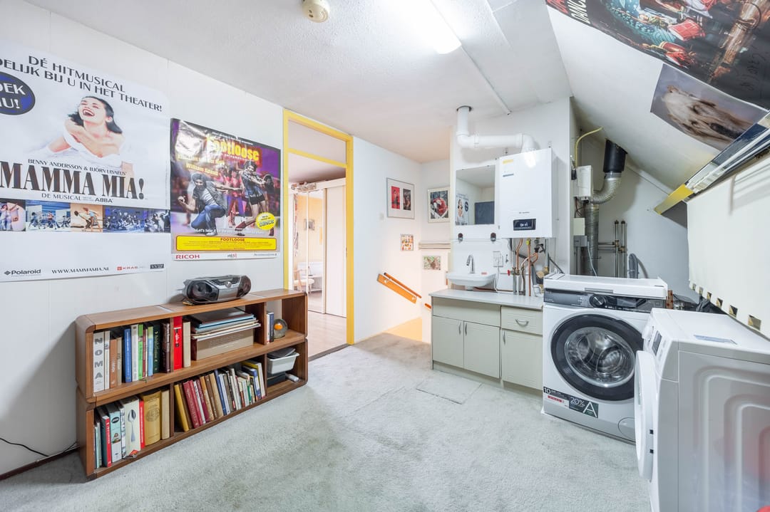 Photo 26 of Dr. A. Brediusstraat 19