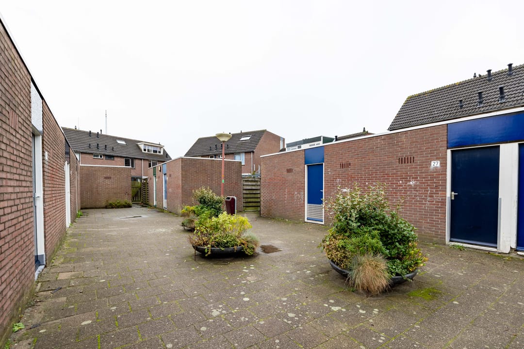 Photo 28 of Dr. A. Brediusstraat 19