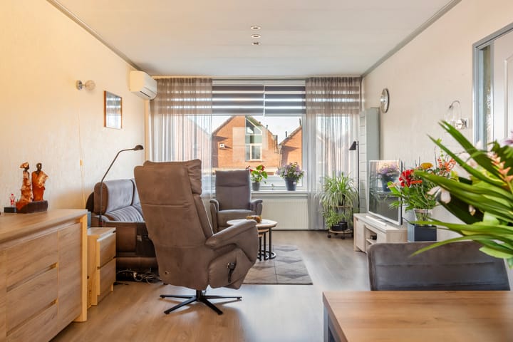 Photo 17 of Mgr. W.M. Bekkerslaan 8