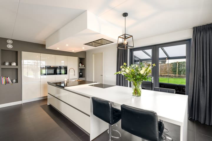 Foto 3 van Nienke van Hichtumweg 35